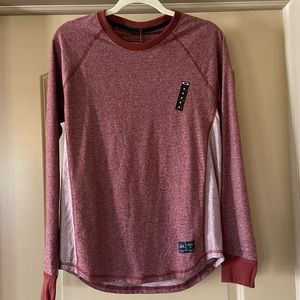 NWT Oakley Long Sleeve Tee